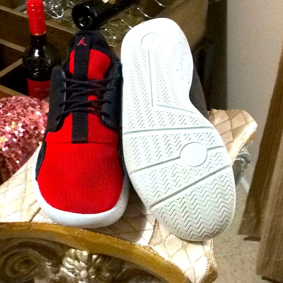 Jordan’s..accepting offers - Picture 9 of 9